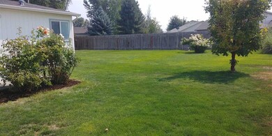 633 W Iowa Ave, Nampa, ID 83686 - photo 2