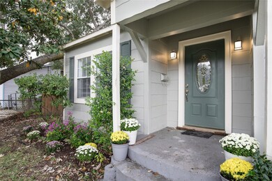 1218 Betsy Ross St, Alvin, TX 77511 - photo 4