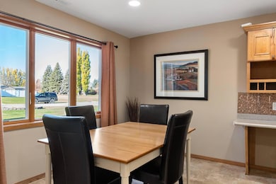 552 7th Ave SE, Mayville, ND 58257 - photo 5