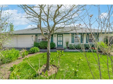 1922 Minda Dr, Eugene, OR 97401 - photo 2