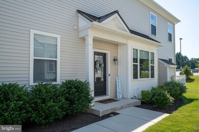 7 Swan Ln, Ivyland, PA 18974 - photo 2