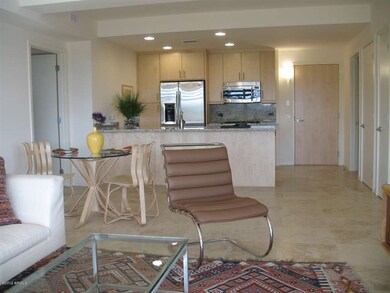 17-4002 Great Room to Kitchen