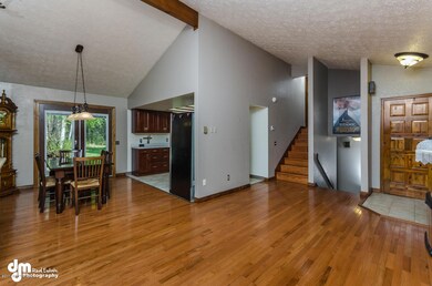 2300 E Village Lp Wasilla AK-large-003-L
