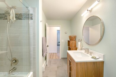 Bathroom Main Level