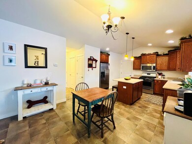 Kitchen/Dining