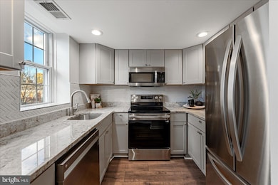 2950 S Columbus St unit C1, Arlington, VA 22206 - photo 2