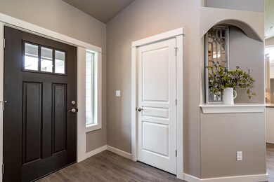 1717 NW Walnut Ave unit 188, Redmond, OR 97756 - photo 5