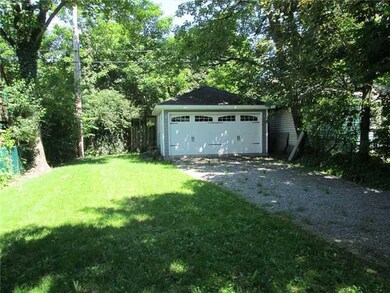 Parking Lot/Garage