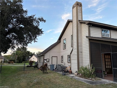 6572 Kestrel Cir, Fort Myers, FL 33966 - photo 4