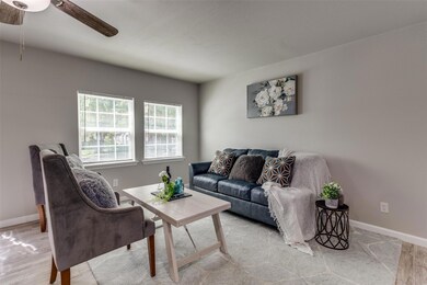 1000 Gladney St, Gainesville, TX 76240 - photo 4