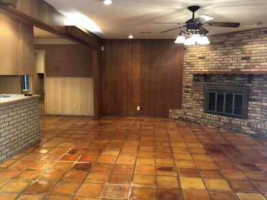 3928 Heatherglen Dr, Bay City, TX 77414 - photo 3