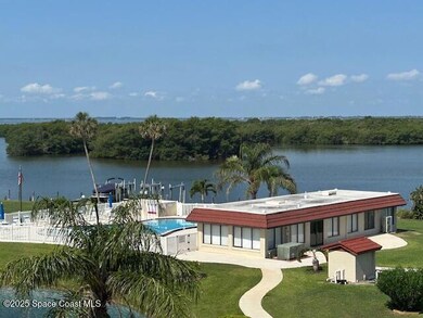 Clubhouse/Pool