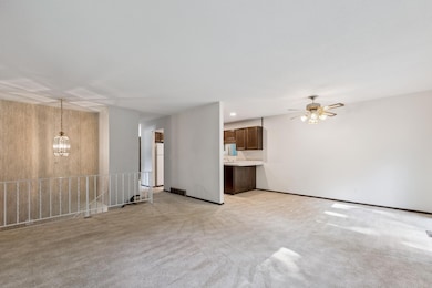 1199 Timbershore Ln, Saint Paul, MN 55123 - photo 2