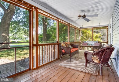 208 Love Point Ave, Stevensville, MD 21666 - photo 3