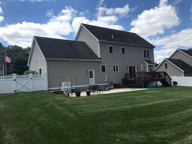 24 Laura Dr, Attleboro, MA 02703 - photo 2