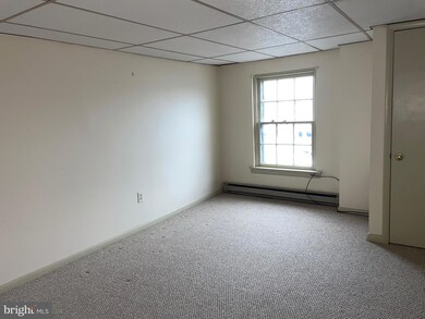 131 E State St unit 4, Kennett Square, PA 19348 - photo 2