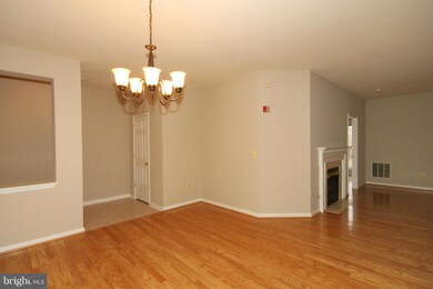11314 Westbrook Mill Ln unit 103, Fairfax, VA 22030 - photo 7