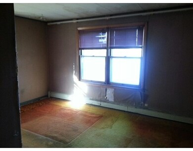 35 Holiday Ln, Leominster, MA 01453 - photo 7