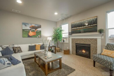 3629 SW Pumice Ave, Redmond, OR 97756 - photo 7