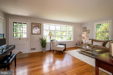 1413 Locust Ave, Towson, MD 21204 - photo 7