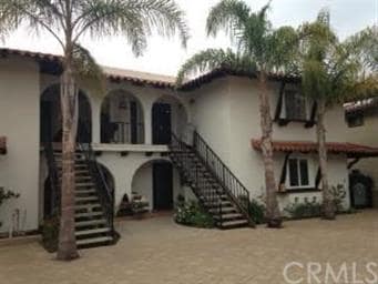 Only 4 properties in the community and all are own