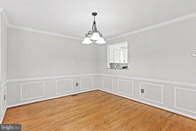 8748 Birkenhead Ct, Laurel, MD 20723 - photo 7