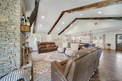 12906 S Garnett Rd, Broken Arrow, OK 74011 - photo 5