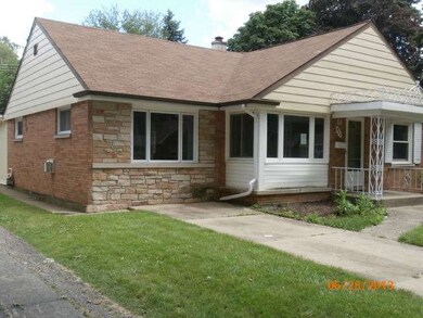 927 Bristol Ave, Westchester, IL 60154 - photo 2