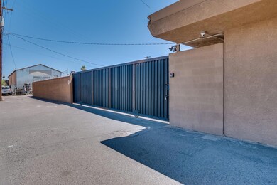 461 S Center St, Mesa, AZ 85210 - photo 2