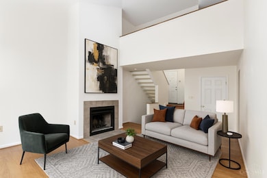 275 Bennington Way, Cincinnati, OH 45246 - photo 7