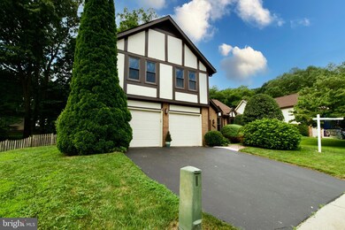 6012 Burnside Landing Dr, Burke, VA 22015 - photo 3