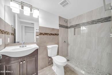 2701 E Tierra Buena Ln-12