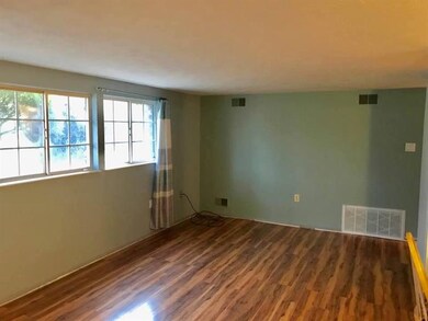 Living/dining room