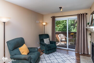 04-Living Room_IMG_7313