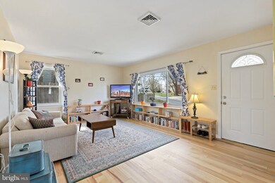 4907 55th Ave, Hyattsville, MD 20781 - photo 5