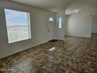 623 W Mclaws Ave, Snowflake Livingroom