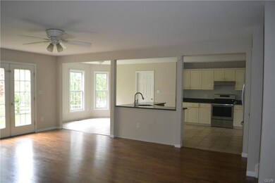 1418 Valley View Cir, Orefield, PA 18069 - photo 2