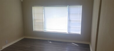 506 Mason St, Tomball, TX 77375 - photo 5