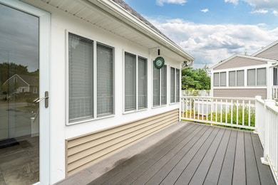 8 Chesterfield Dr, Concord, NH 03301 - photo 4