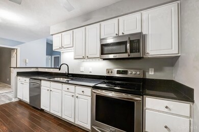 3542 Chestnut Park Ln, Cleves, OH 45002 - photo 4