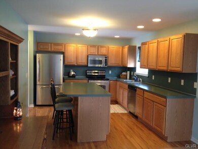 4510 Troxell Dr, Whitehall, PA 18052 - photo 2