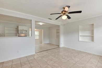 2916 Kline Rd, Jacksonville, FL 32246 - photo 3