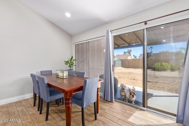 1219 E Wickieup Ln, Phoenix, AZ 85024 - photo 7