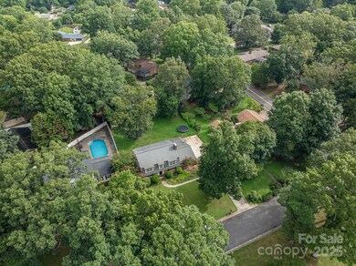 1185 18th Ave NE, Hickory, NC 28601 - photo 2