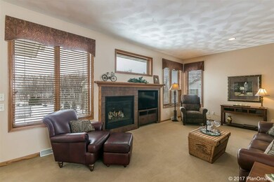 2239 Stonehaven Dr, Sun Prairie, WI 53590 - photo 4