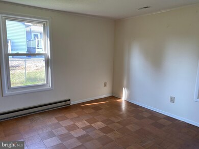 102 Cooper St, Edinburg, VA 22824 - photo 5