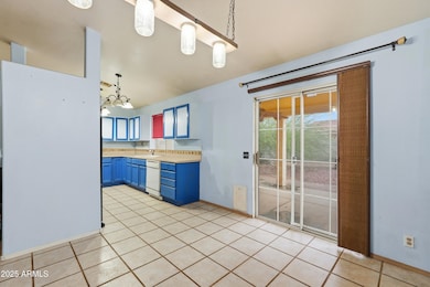 9561 W Hartigan Ln, Arizona City, AZ 85123 - photo 6