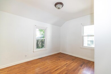 343 E Royal Forest Blvd, Columbus, OH 43214 - photo 6