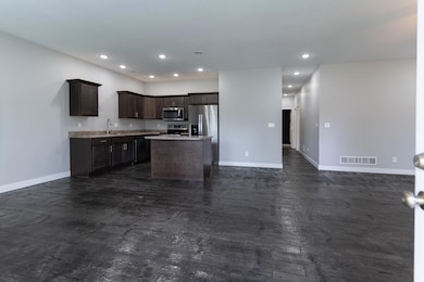 4 Kitchen a