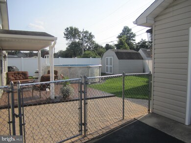 714 Hamlen Rd, Glen Burnie, MD 21061 - photo 4